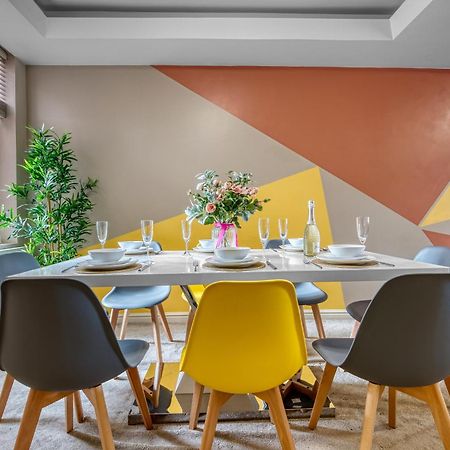 קובנטרי 4 Bedroom, 6 Beds, 3 Bathrooms, Near Nec & Birmingham Airport, Business, Contractor And Family Friendly, Free Wi-Fi, Free Parking מראה חיצוני תמונה